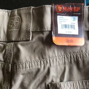 Women’s RT Flex Canvas Khaki Cargo Shorts size 20